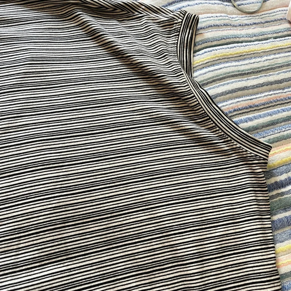 Athleta CLOUDLIGHT STRATUS TEE STRIPE - Picture 7 of 15